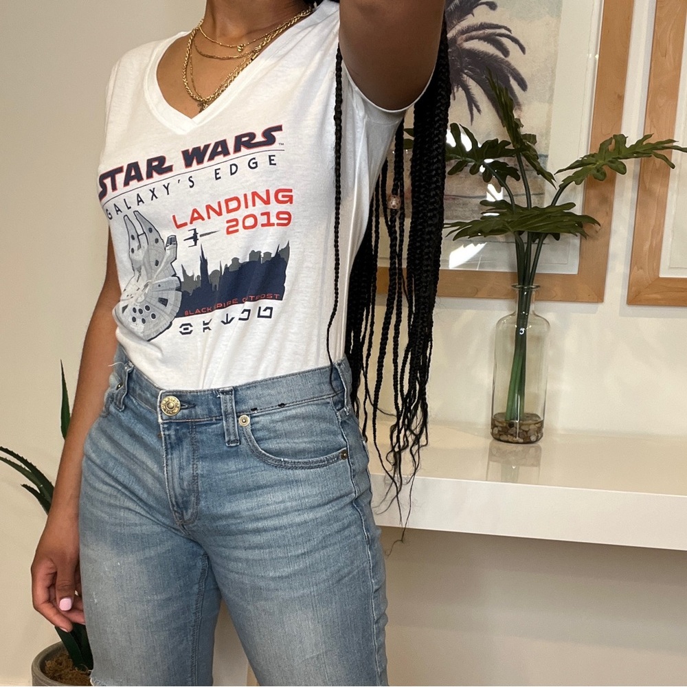 Women’s Large Walt Disney StarWars VNeck Short Sleeve